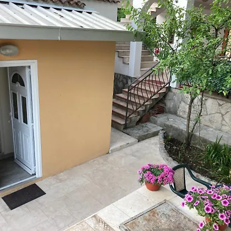 Bay Mola Aparts Cattaro Esterno foto